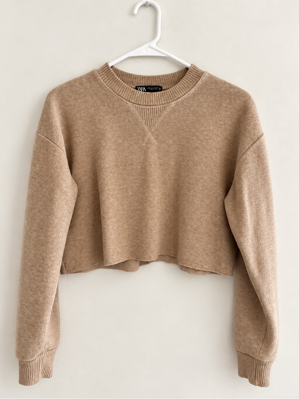 Zara Beige Cropped Crewneck Sweater Size Small